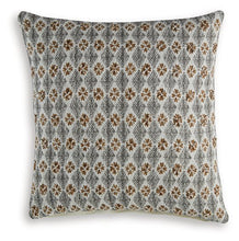 Load image into Gallery viewer, Dainwick Pillow (Set of 4)