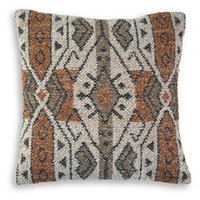 Load image into Gallery viewer, Kierenworth Pillow (Set of 4)