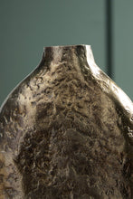 Load image into Gallery viewer, Wallmond Vase - Ego Home Furniture