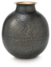 Load image into Gallery viewer, Woody Vase
