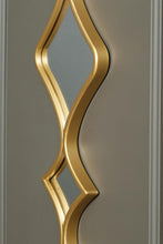 Load image into Gallery viewer, Harriswood Accent Mirror Set (Set of 2)
