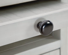 Load image into Gallery viewer, Treytown Chairside End Table - Ego Home Furniture