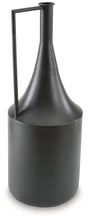 Load image into Gallery viewer, Zainforth Vase image