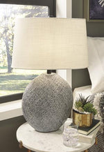 Load image into Gallery viewer, Harif Table Lamp