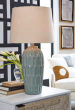Load image into Gallery viewer, Hadbury Table Lamp (Set of 2)