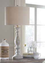 Load image into Gallery viewer, Bernadate Lamp Set - Ego Home Furniture