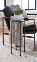Load image into Gallery viewer, Newgoren Accent Table - Ego Home Furniture