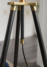 Load image into Gallery viewer, Cashner Floor Lamp - Ego Home Furniture