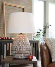 Load image into Gallery viewer, Darrich Table Lamp - Ego Home Furniture