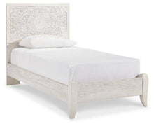 Load image into Gallery viewer, Paxberry Bed image