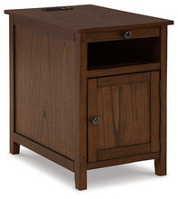 Load image into Gallery viewer, Treytown Chairside End Table - Ego Home Furniture