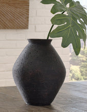 Load image into Gallery viewer, Hannela Vase - Ego Home Furniture
