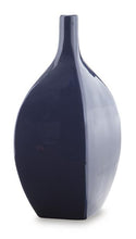 Load image into Gallery viewer, Abtinson Vase - Ego Home Furniture