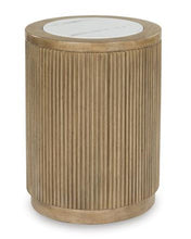 Load image into Gallery viewer, Camdill End Table - Ego Home Furniture