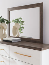 Load image into Gallery viewer, Kendanport Bedroom Mirror - Ego Home Furniture