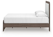 Load image into Gallery viewer, Kendanport Upholstered Bed