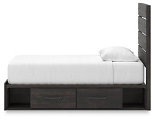 Load image into Gallery viewer, Hollivern Bed