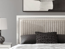 Load image into Gallery viewer, Zuraleus Bed