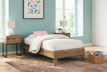 Load image into Gallery viewer, Deanlow Bed - Ego Home Furniture