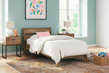 Load image into Gallery viewer, Deanlow Bedroom Package - Ego Home Furniture