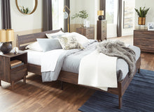 Load image into Gallery viewer, Calverson Bed - Ego Home Furniture