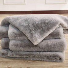 Load image into Gallery viewer, Caparica Silver 5' X 7' Area Rug