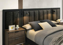 Load image into Gallery viewer, Chalfont E.King Wall Panels