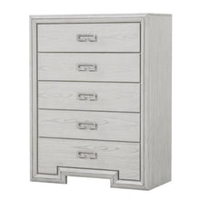 Load image into Gallery viewer, Basilone Chest
