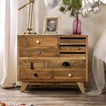 Load image into Gallery viewer, BLANCHEFLEUR Chest