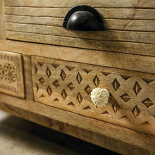 Load image into Gallery viewer, BLANCHEFLEUR Chest