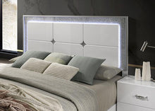 Load image into Gallery viewer, Stoholm Queen Bedroom Set