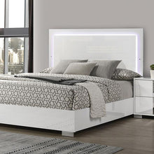 Load image into Gallery viewer, Sinistra E.King Bed