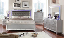 Load image into Gallery viewer, Brachium Silver Chest