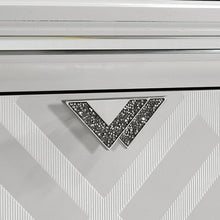 Load image into Gallery viewer, EMMELINE Chest, White