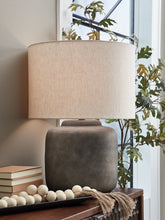 Load image into Gallery viewer, Zandophen Table Lamp - Ego Home Furniture