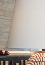 Load image into Gallery viewer, Darrich Lamp Set