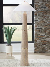 Load image into Gallery viewer, Gasparleigh Floor Lamp - Ego Home Furniture