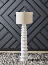 Load image into Gallery viewer, Veraleigh Floor Lamp - Ego Home Furniture