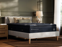 Load image into Gallery viewer, DreamCloud Hybrid Luxe 4.0 Mattress