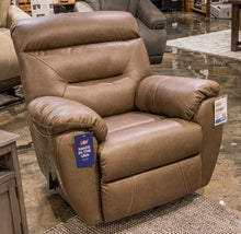 Load image into Gallery viewer, Elksworth Recliner