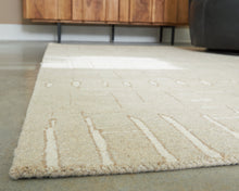 Load image into Gallery viewer, Wolbert 5' x 7' Area Rug