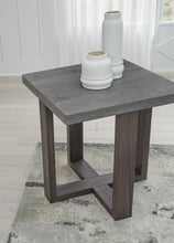 Load image into Gallery viewer, Dynnford Table (Set of 3)