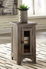 Load image into Gallery viewer, Danell Ridge Chairside End Table
