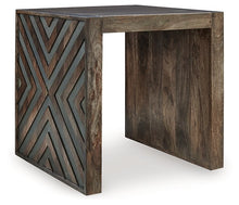 Load image into Gallery viewer, Dreggan End Table