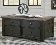 Load image into Gallery viewer, Tyler Creek Table Set