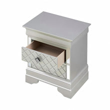 Load image into Gallery viewer, Verona - Nightstand