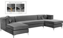 Load image into Gallery viewer, Graham - 3 Piece Sectional