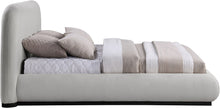 Load image into Gallery viewer, Vaughn - Chenille Bed With Black Base