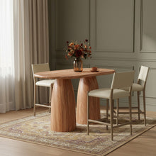 Load image into Gallery viewer, Cosenza - Concrete Indoor / Outdoor Table
