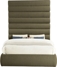 Load image into Gallery viewer, Adam - Boucle Fabric Bed With 89" Headboard